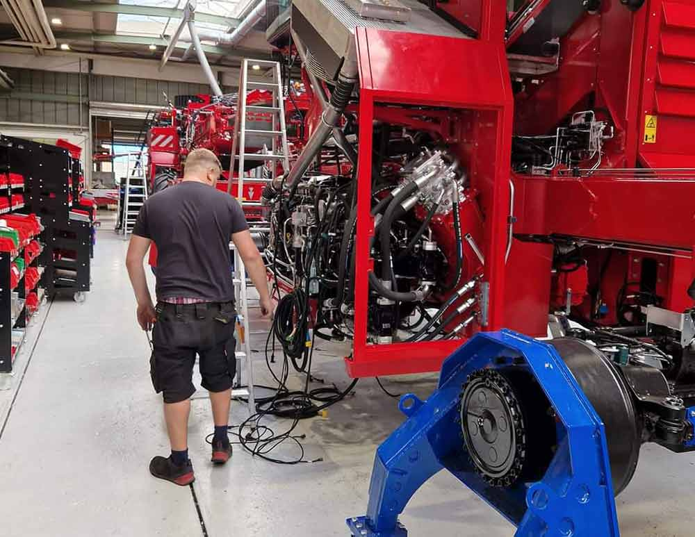 Locksmith and assembly work